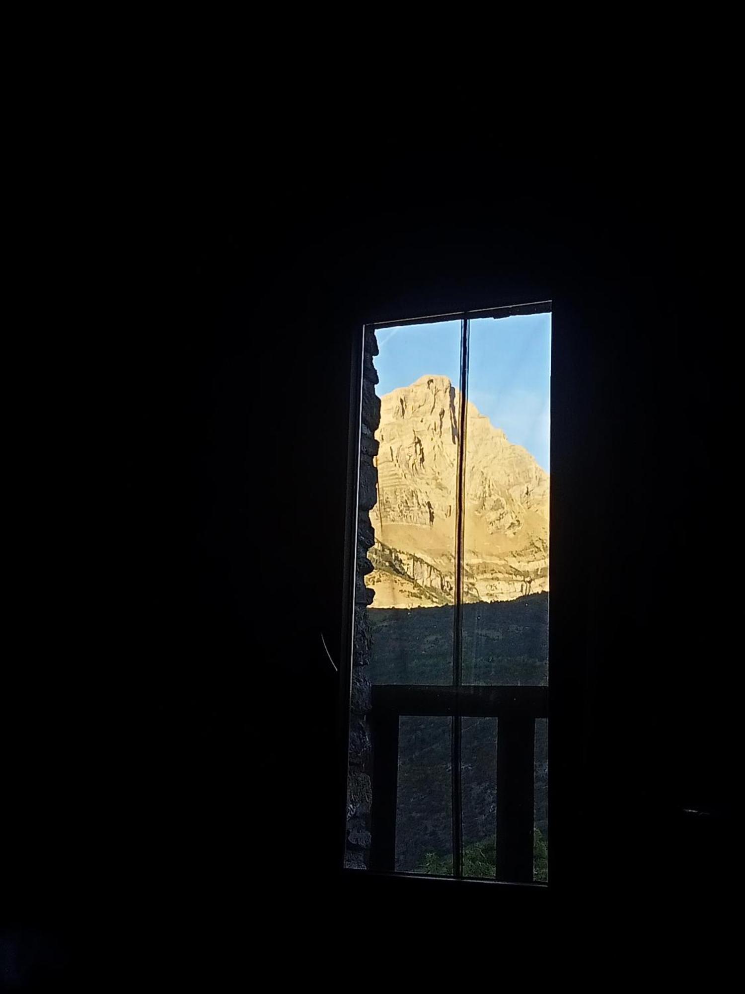 Suite En Cuadra Pajar, Casa Rural Hoz de Jaca Exteriér fotografie