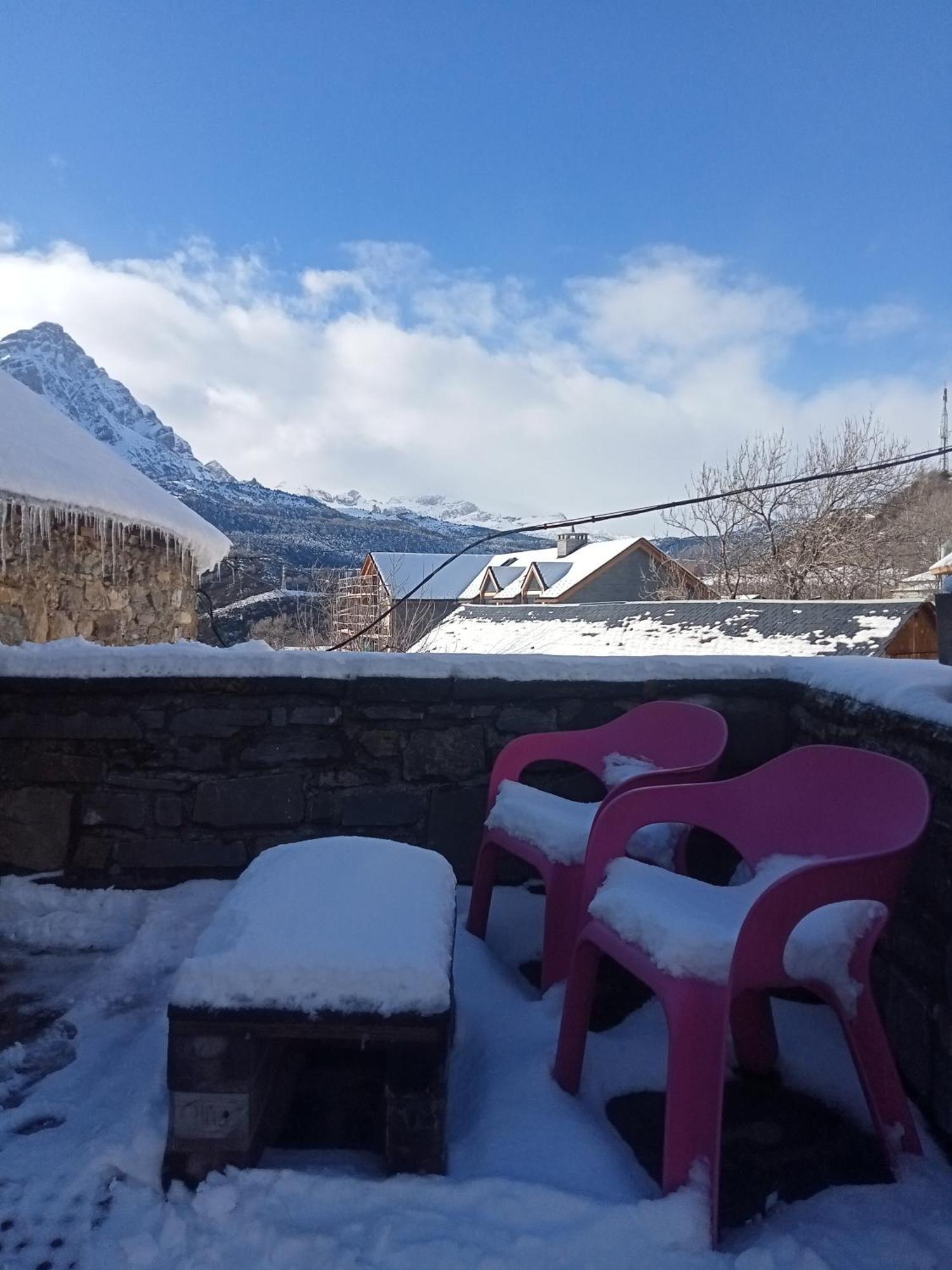 Suite En Cuadra Pajar, Casa Rural Hoz de Jaca Exteriér fotografie